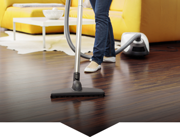 Dallas Maids of Frisco housekeeper cleans your home