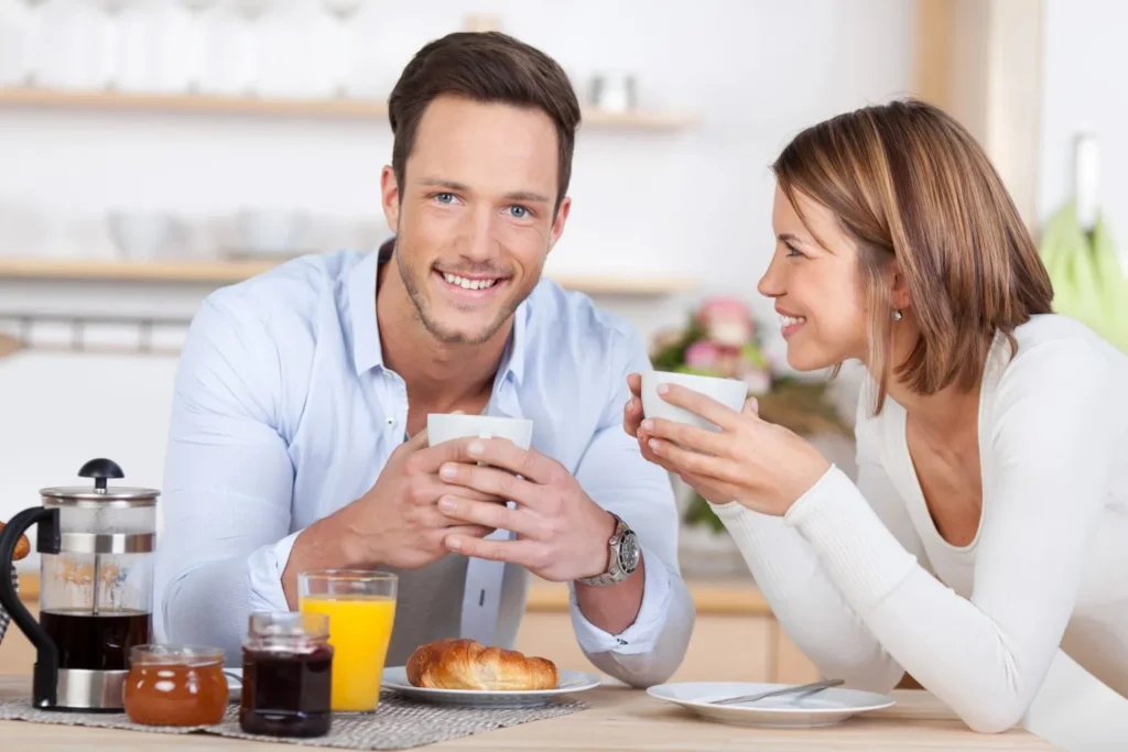 2 Dallas Maids' customers enjoying their clean home